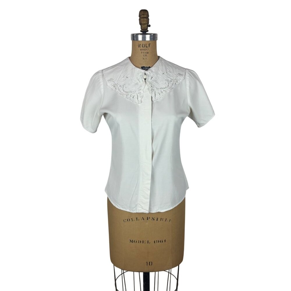 Vintage 90s White Blouse Womens S Embroidered Collar Rayon Short Sleeve Shirt